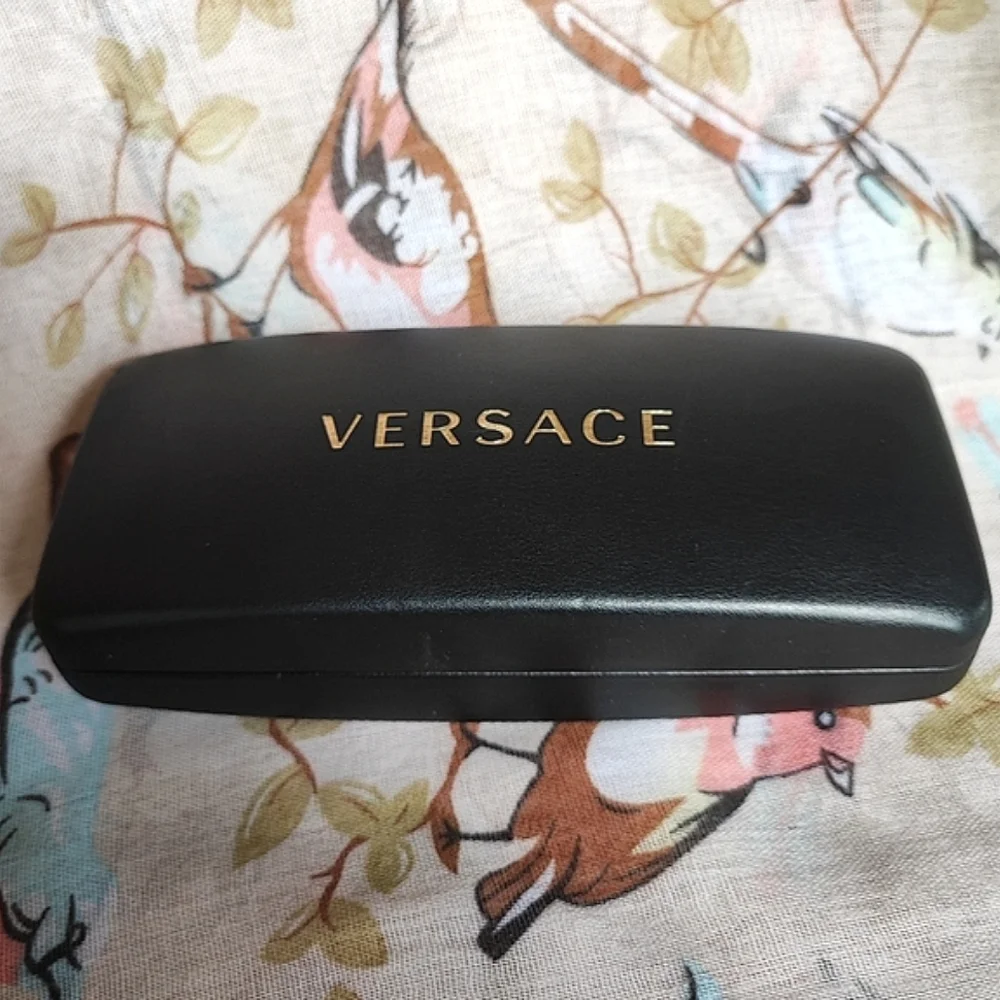 VERSACE Large Oversized Black Eyeglass Sunglasses Case & Cleaning Cloth *FLAW* - Picture 12 of 12